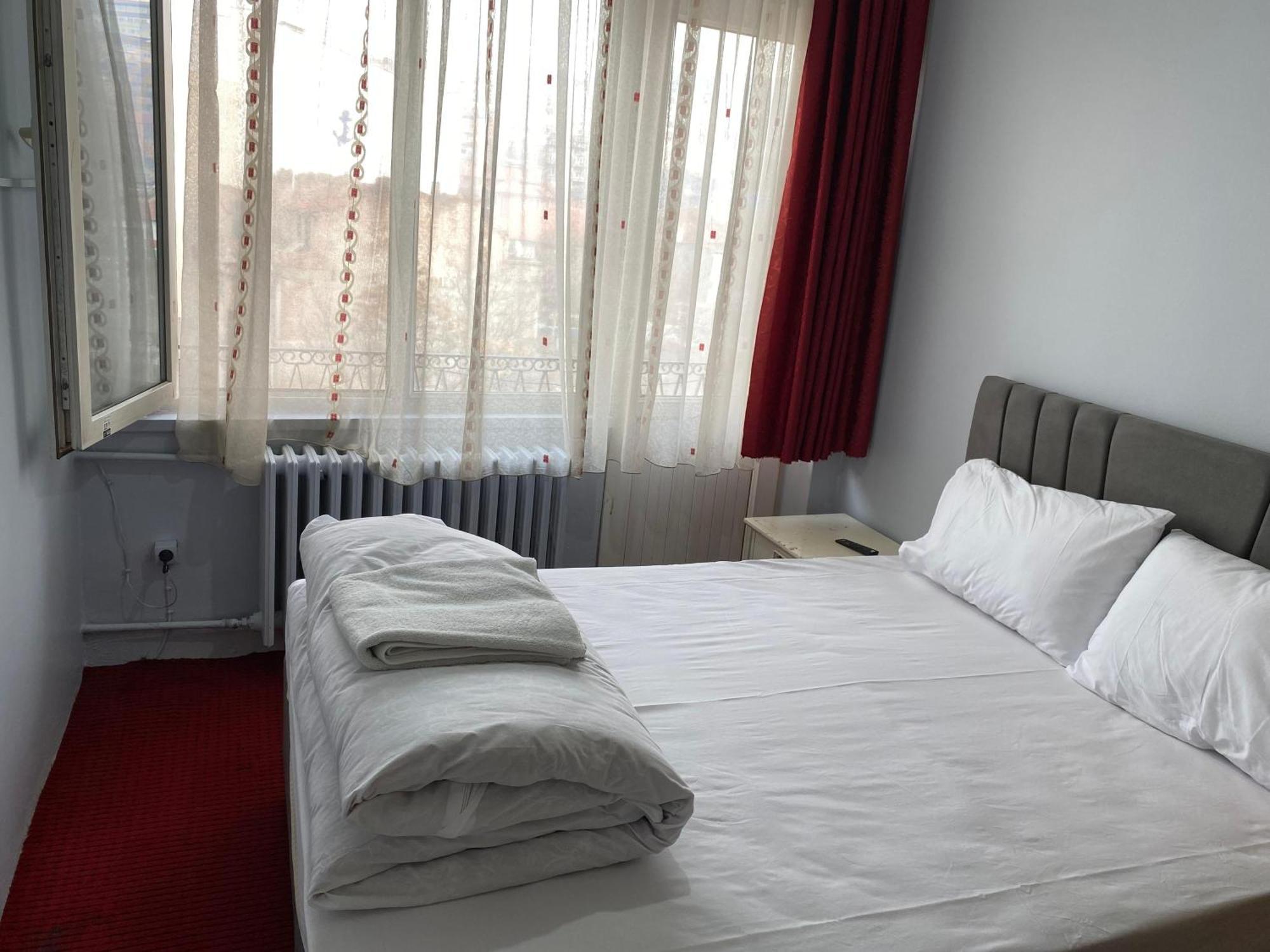 Oez Altinbasak Otel Ankara Ngoại thất bức ảnh